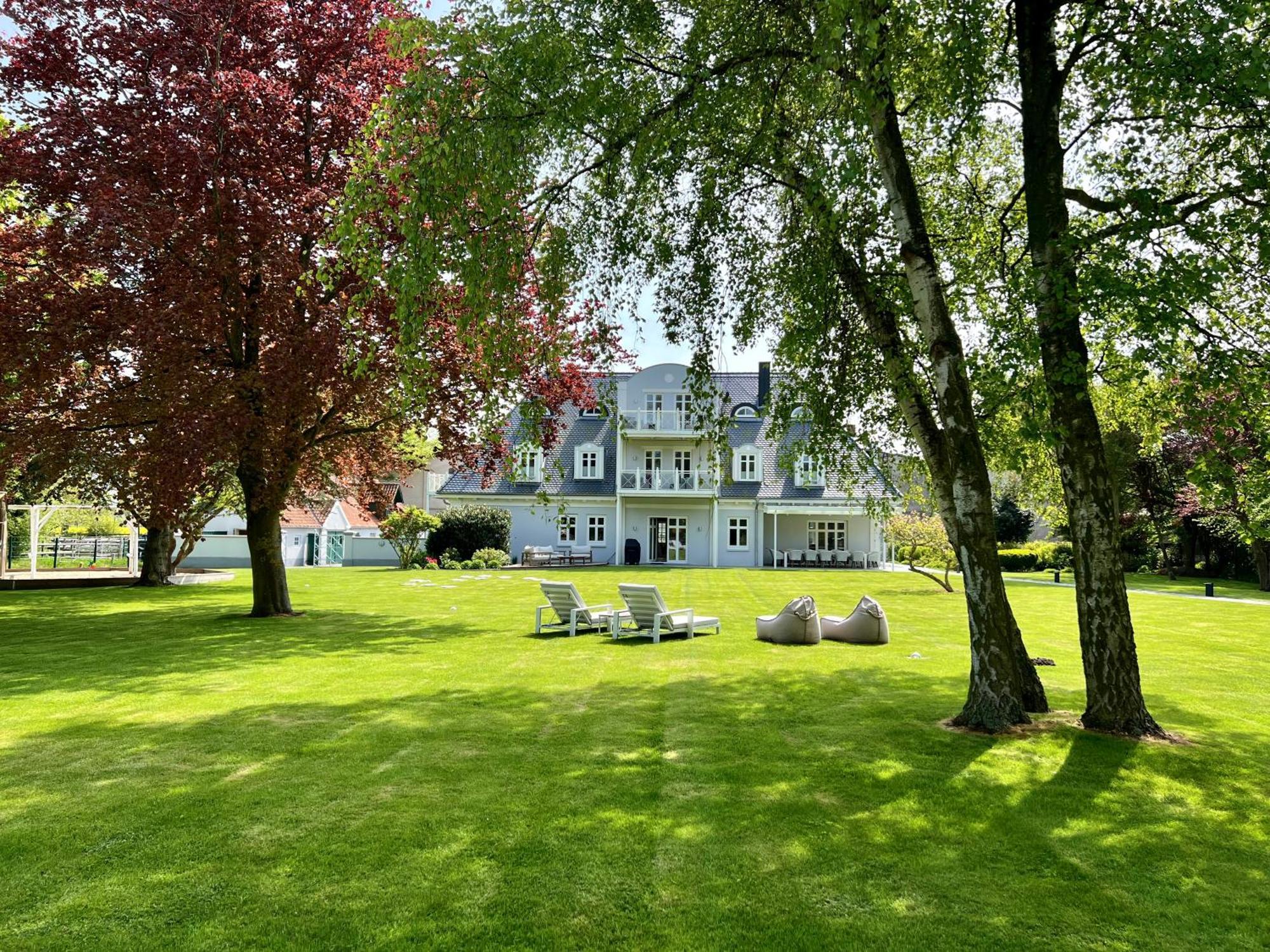 Hotel Landhaus Lütjenhof Großenbrode Exterior foto